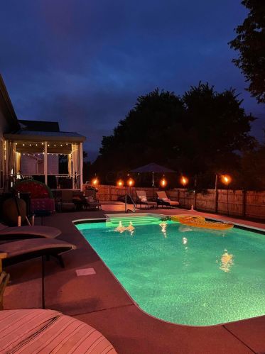 2831 Crosshurst Ct, Darbydale OH  43123-8087 exterior