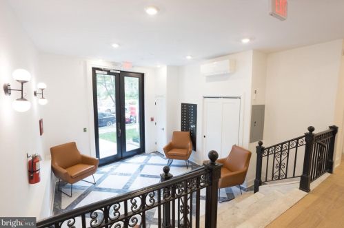 2869 28th St, Washington, DC 20020-2601