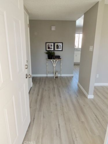 133 Argyle Ave, Fresno, CA 93727-4402