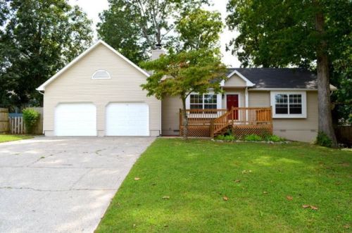 6921 Ellesmere Dr, Knoxville, TN 37921-3874