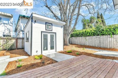 950 39 St, Oakland CA 94608-3899 exterior