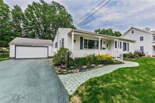 37 Hulburt Ave, Fairport, NY 14450-2407