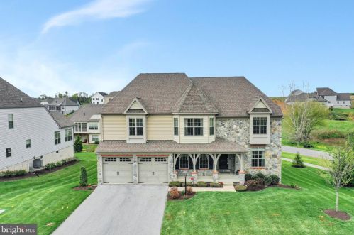 315 Lewis Washington Dr, Charles Town WV  25414-5666 exterior