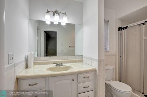 11940 19 St, Hollywood FL 33025-5613 exterior