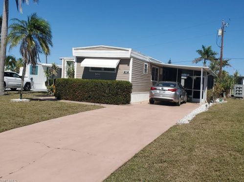 26180 Earl Rd, Bonita Springs, FL 34135-6522