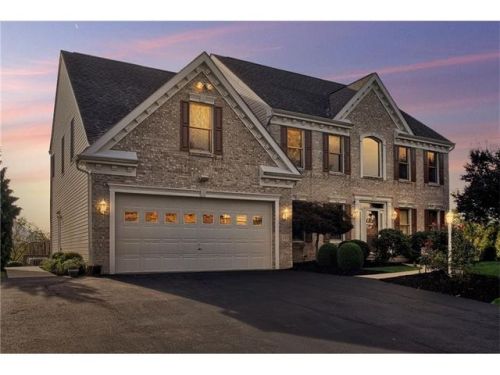 233 Molly Dr, Canonsburg, PA 15317-6628