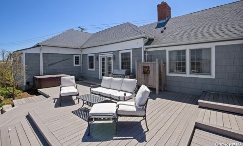 63745 Route 25, Southold NY  11971-4719 exterior