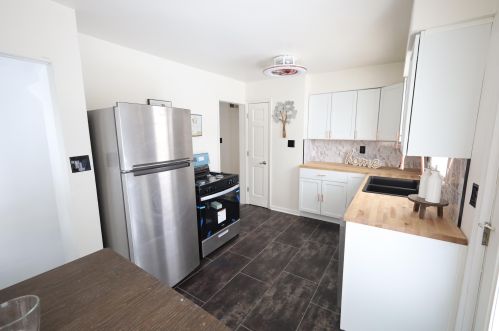 4686 84, Milwaukee WI 53228-2904 exterior