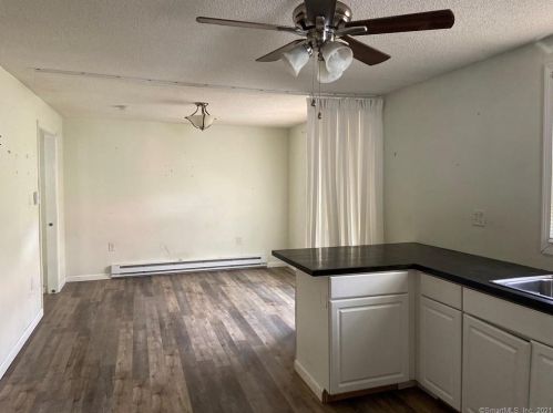 53 Stillwell Dr, Plainville, CT 06062-2923