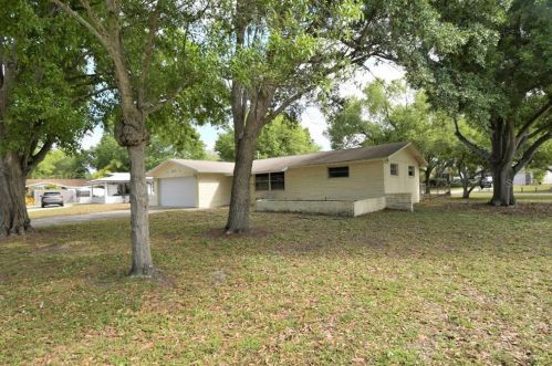 5601 Harding Blvd, Saint Petersburg, FL 33703-2519