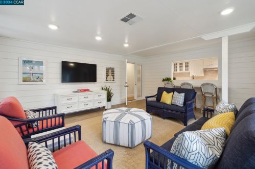 328 Glorietta Blvd, Orinda CA  94563-3204 exterior
