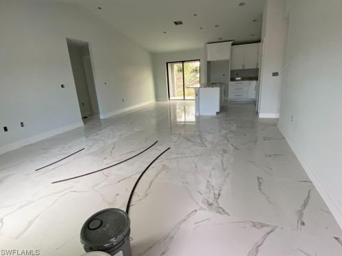 2711 Rena Ln, Lehigh Acres, FL