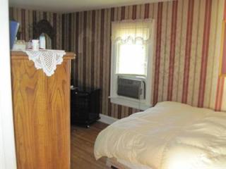 586 Roys Ave, Columbus, OH 43204-2446