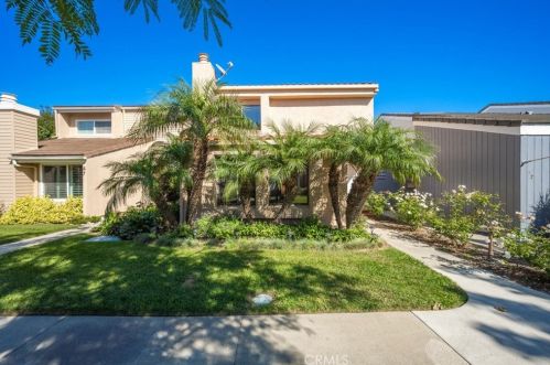 43 Wheelhouse Ct, Long Beach, CA 90803-4320