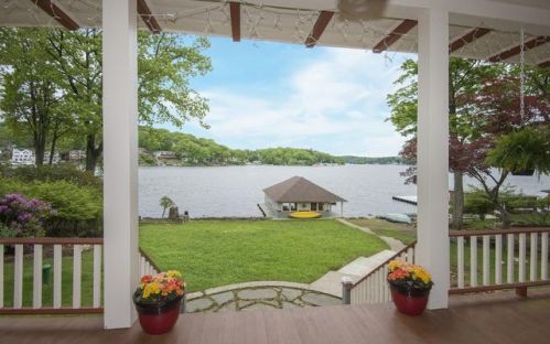 353 Lakeside Blvd, Hopatcong, NJ 07843-1621
