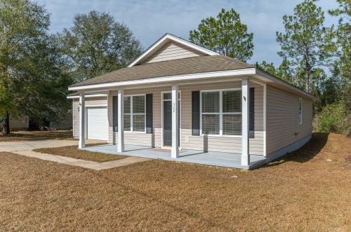 347 Raphael Rd, Defuniak Springs, FL 32433-4729