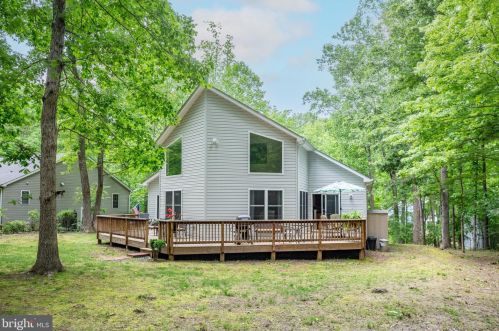 713 Eastover Pkwy, Locust Grove VA  22508-5219 exterior