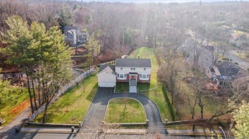 369 Rosedale Ave, White Plains, NY 10605-5426