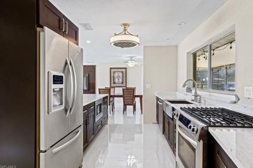 3009 16th Pl, Cape Coral FL  33904-4081 exterior