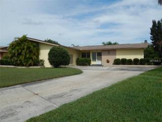 3156 Chase Cir, Sarasota, FL 34231-8104