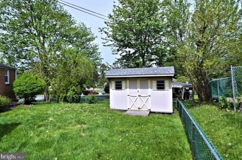 1 Colonial Cir, Norristown, PA 19401-1846