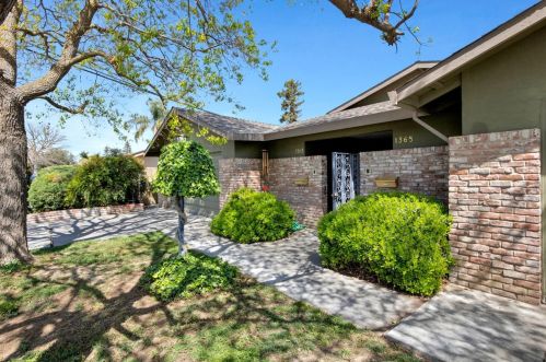 1363 Cottonwood St, Woodland, CA 95695-5132