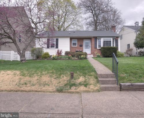 221 Central Ave, Souderton, PA 18964-1428
