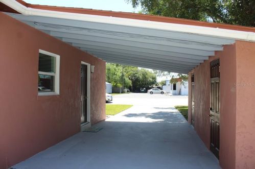 6551 82nd Ave, Pinellas Park FL  33781-1225 exterior