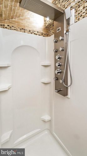 701 Fireline Rd, Palmerton PA  18071-5714 exterior