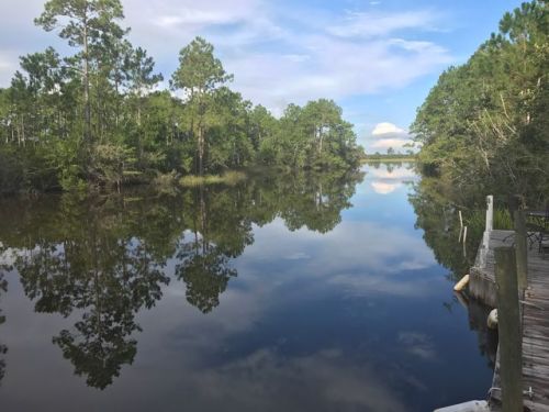 8017 Virginia Ln, Milton, FL 32583-8812