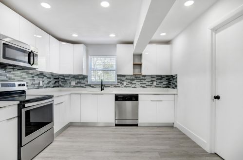 2180 Seacrest Blvd, Boynton Beach FL  33435-6785 exterior