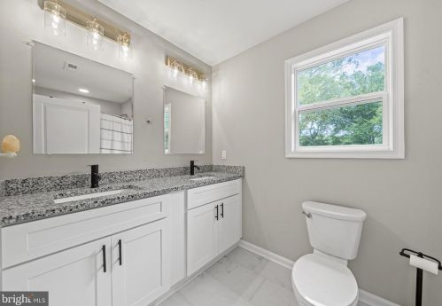 250 Land Or Dr, Ruther Glen VA  22546-1245 exterior