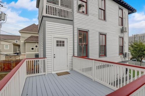 313 14, Galveston TX 77550-8226 exterior