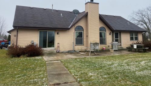 12714 7 1/2 Mile Rd, Caledonia, WI 53108-9513