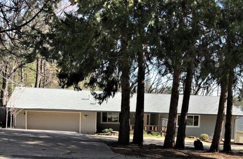 17623 Alexandra Way, Grass Valley, CA 95949-7188