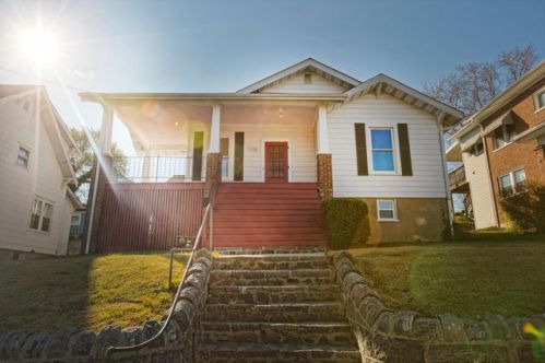 1126 Wasena Ave, Roanoke, VA 24015-5312