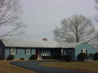 1076 Kensington Rd, Kensington, CT 06037-3545