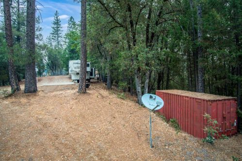 13425 Wild Life Ln, Grass Valley CA  95945-7928 exterior