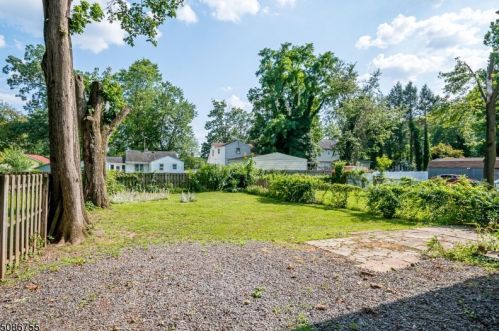 55 Laramie Rd, Plainfield NJ  07060-2951 exterior