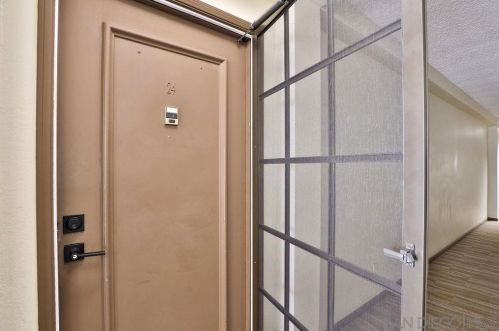 1740 Upas St, San Diego CA 92103-5283 exterior