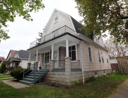 2449 34, Milwaukee WI 53215-2810 exterior