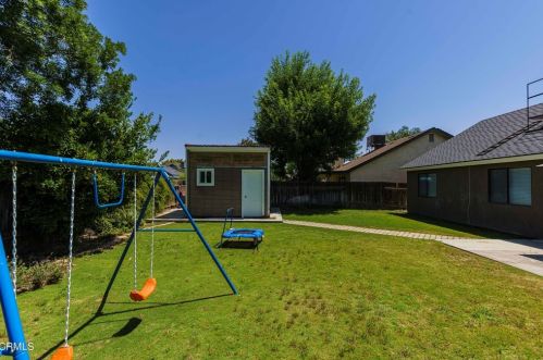 8812 Andrieu Ct, Bakersfield CA 93311-1283 exterior