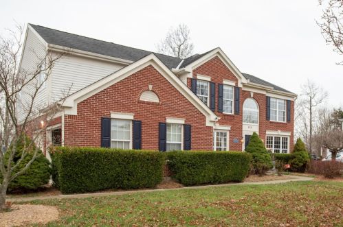 815 Dorgene Ln, Cincinnati, OH 45244-5009