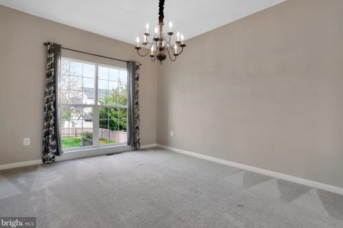 125 Victoria Ln, Charles Town WV  25414-5984 exterior