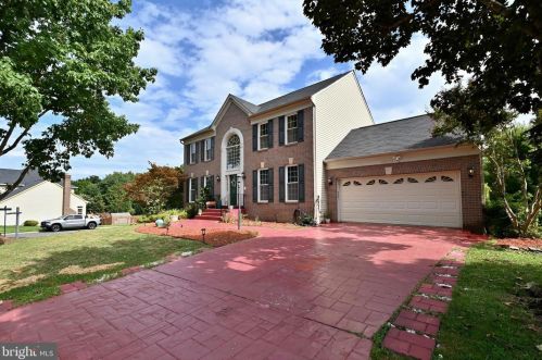 16078 Olmstead Ln, Woodbridge, VA 22191-4519