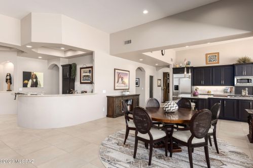 6185 Avenida De Chaparron, Tucson AZ  85750-1244 exterior