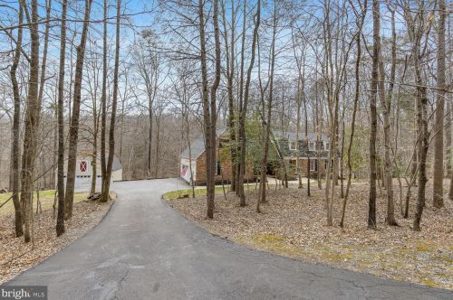 4471 Occoquan Overlook, Woodbridge VA  22192-6107 exterior