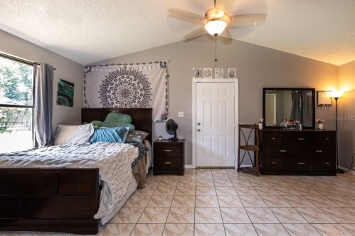 24320 Strawberry Ave, Mount Plymouth FL  32776-9564 exterior