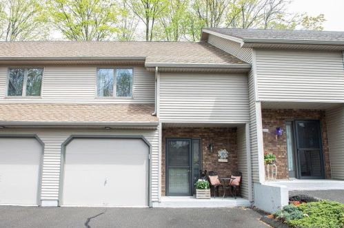 25 Washington St, Bristol, CT 06010-5472