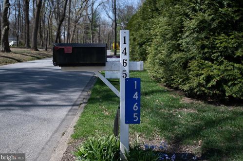 1465 Berwyn Paoli Rd, Paoli, PA 19301-2042